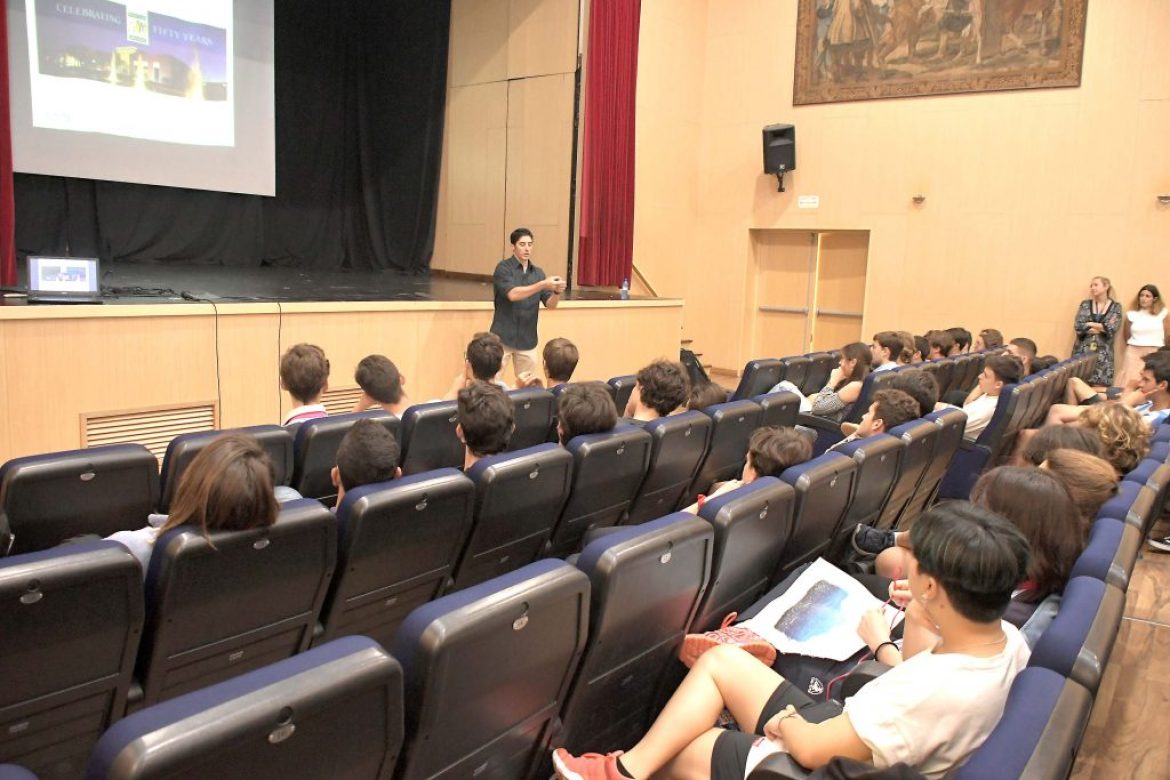Andy Ramos regresa a su colegio de Cádiz: San Felipe Neri